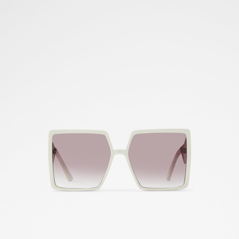 Aldo Annerelia Mode